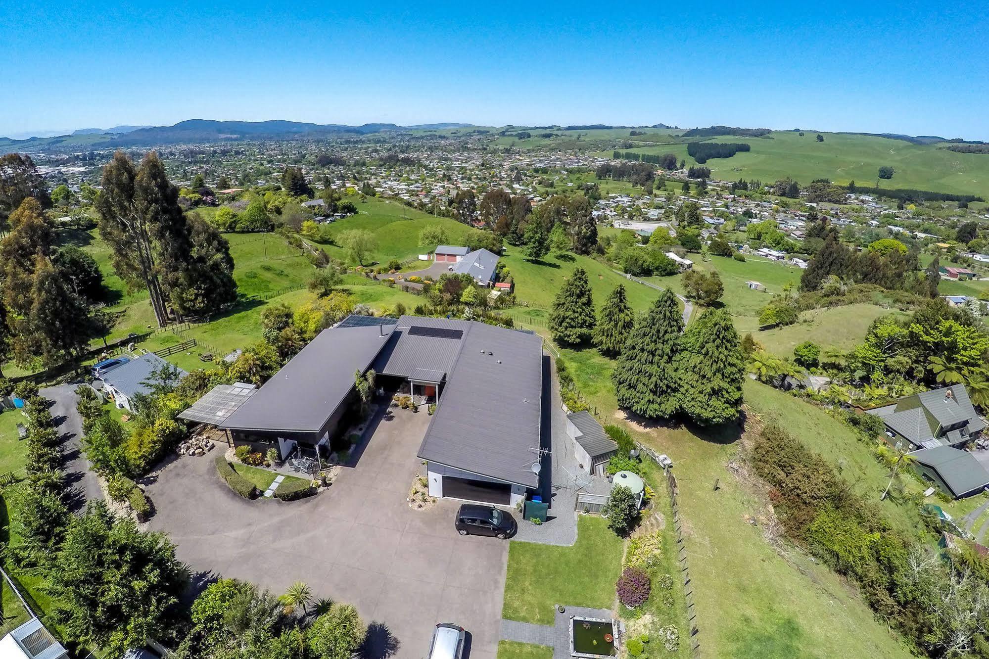City Lights Boutique Lodge Rotorua Extérieur photo